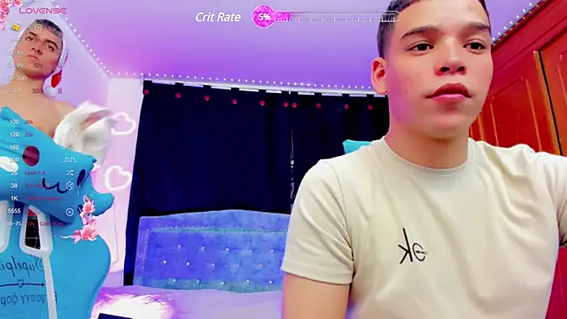 Snapshot of jake_and_joaquin chatting on 12/31/24, 01:36 jake and joaquin online show from 12/31/24, 01:36