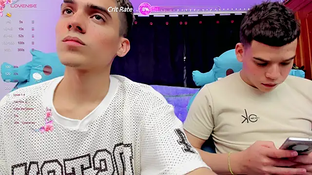 Snapshot of jake_and_joaquin chatting on 12/31/24, 07:42 jake and joaquin online show from 12/31/24, 07:42