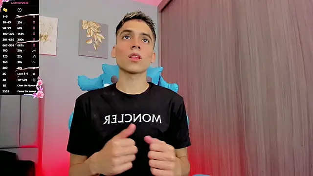 Snapshot of jake_and_joaquin chatting on 02/21/25, 08:16 jake and joaquin online show from 02/21/25, 08:16