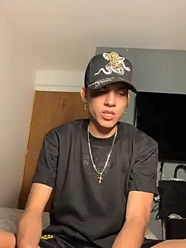 Snapshot of jake_and_joaquin chatting on 09/13/25, 05:18 jake and joaquin online show from 09/13/25, 05:18