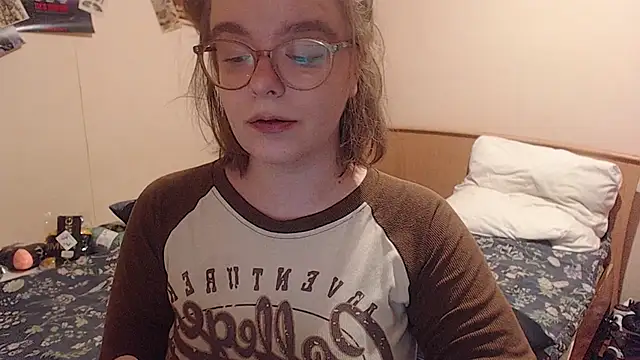 Chmiri cb online show from 12/20/25, 02:57