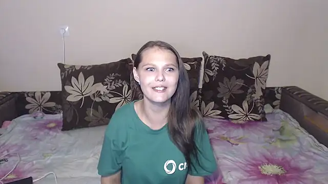 Snapshot of Nika_Shiny chatting on 08/01/26, 10:14 Nika Shiny online show from 08/01/26, 10:14