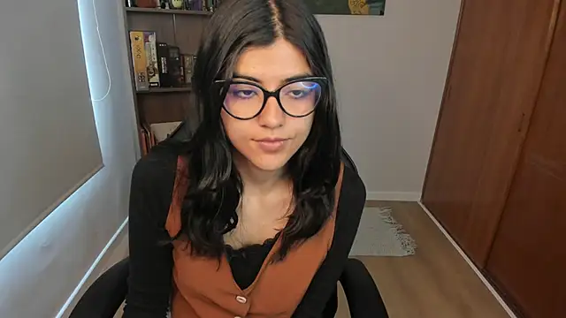 valerie  skyy online show from 12/16/25, 02:11