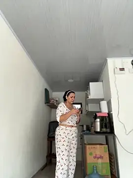 my-kitty online show from 05/28/26, 06:16