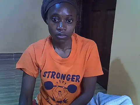 Tanaissa2 online show from 11/30/25, 01:42