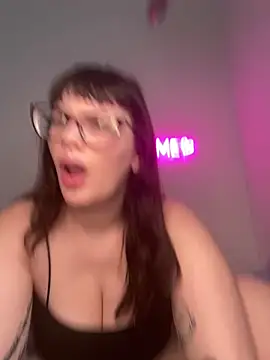 Mona-Peaches online show from 02/15/26, 10:03