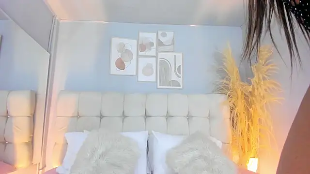 sofi potter  online show from 12/21/24, 01:26