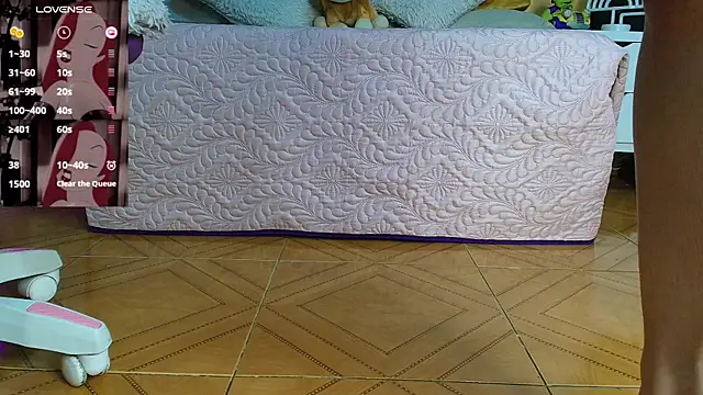 Snapshot of Jessica_Angel_Sweet chatting on 02/01/25, 10:13 Jessica Angel Sweet online show from 02/01/25, 10:13