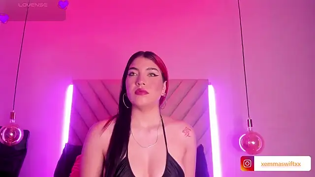 Snapshot of EmmaSwift_ chatting on 12/07/24, 01:58 EmmaSwift online show from 12/07/24, 01:58