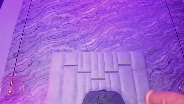 Snapshot of EmmaSwift_ chatting on 01/09/25, 05:23 EmmaSwift online show from 01/09/25, 05:23