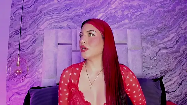 Snapshot of EmmaSwift_ chatting on 01/29/25, 02:19 EmmaSwift online show from 01/29/25, 02:19