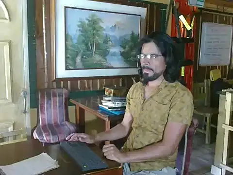 Snapshot of Dr_Pocholate84 chatting on 05/18/26, 08:14 Dr Pocholate84 online show from 05/18/26, 08:14