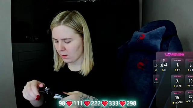 Olivia Munk online show from 04/07/26, 06:36