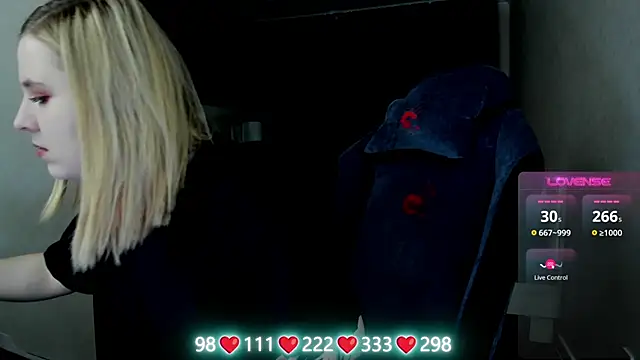 Snapshot of Olivia_Munk chatting on 05/08/26, 04:29 Olivia Munk online show from 05/08/26, 04:29