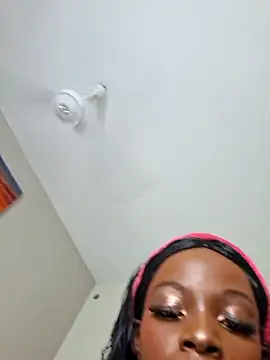 Kamdollie online show from 11/22/25, 06:45