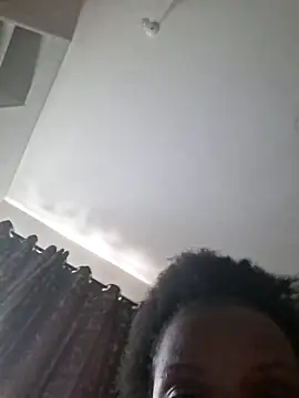 Kamdollie online show from 12/22/25, 02:36