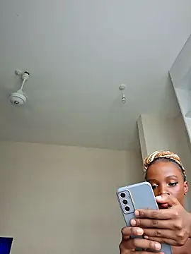 Kamdollie online show from 02/25/26, 06:56