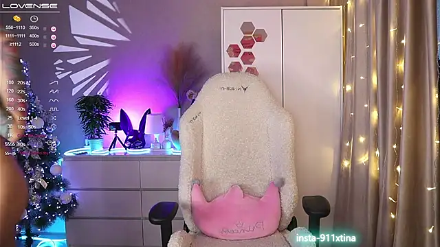 Break-me-Shake-me online show from 01/24/25, 01:56