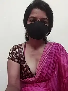 Snapshot of Shuttii_25 chatting on 01/06/25, 04:47 Shuttii 25 online show from 01/06/25, 04:47