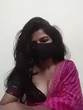 Snapshot of Shuttii_25 chatting on 01/29/25, 06:01 Shuttii 25 online show from 01/29/25, 06:01