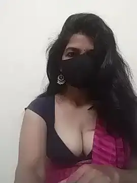 Snapshot of Shuttii_25 chatting on 02/06/25, 05:25 Shuttii 25 online show from 02/06/25, 05:25