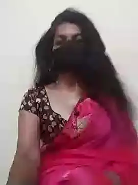 Snapshot of Shuttii_25 chatting on 02/07/25, 04:16 Shuttii 25 online show from 02/07/25, 04:16