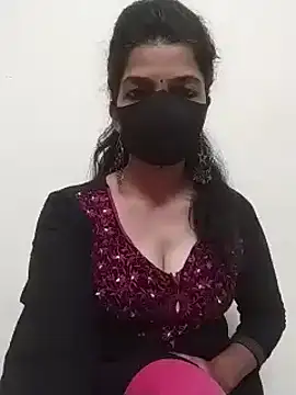 Snapshot of Shuttii_25 chatting on 02/08/25, 04:36 Shuttii 25 online show from 02/08/25, 04:36