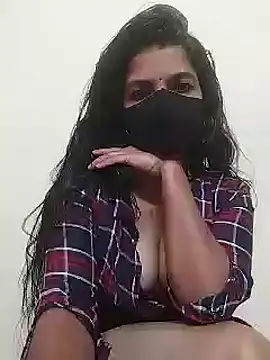 Snapshot of Shuttii_25 chatting on 02/12/25, 06:30 Shuttii 25 online show from 02/12/25, 06:30