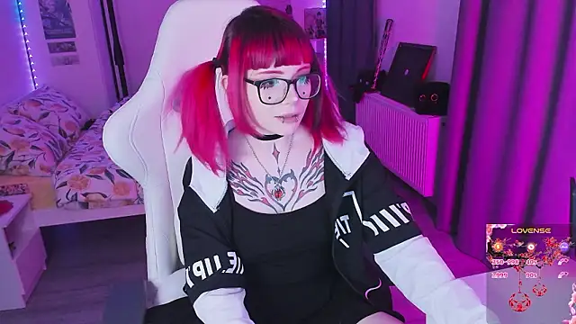 Yumi Youkai online show from 03/26/26, 08:36