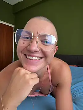 Snapshot of PaulinaSchubert1 chatting on 07/21/26, 12:51 PaulinaSchubert1 online show from 07/21/26, 12:51