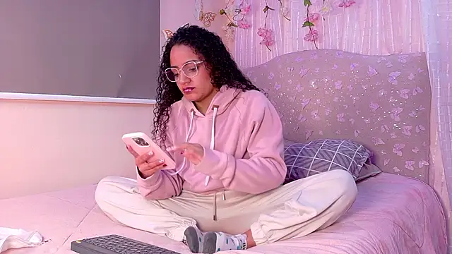 DAHLIA BROWNIE online show from 02/21/26, 04:24