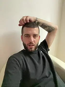 ElChapoGuzman95 online show from 02/20/25, 05:18