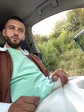 ElChapoGuzman95 online show from 09/28/25, 07:36