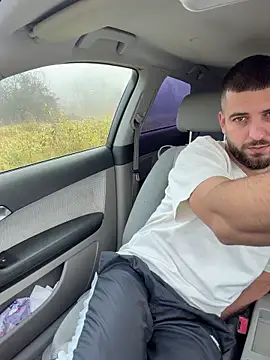 ElChapoGuzman95 online show from 11/13/25, 06:56