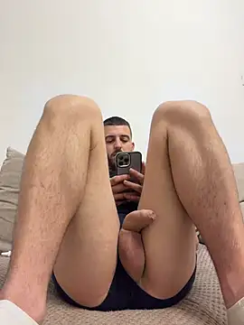 ElChapoGuzman95 online show from 03/18/26, 06:44