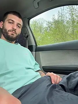 ElChapoGuzman95 online show from 04/20/26, 06:27