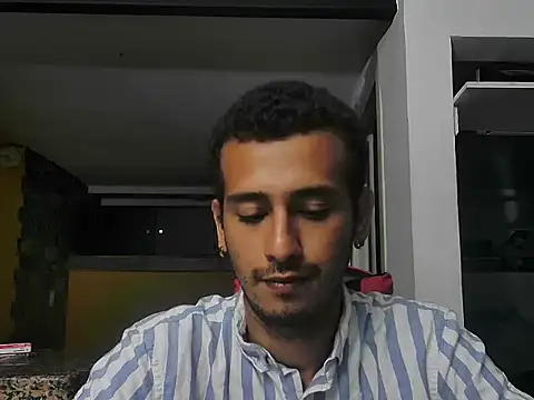 talktome4 online show from 04/07/26, 02:45