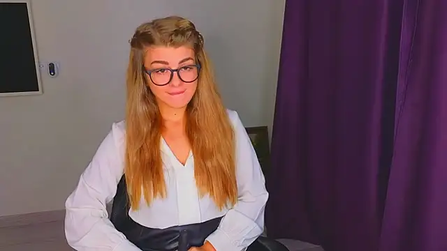  comefeelme  online show from 11/08/25, 05:18