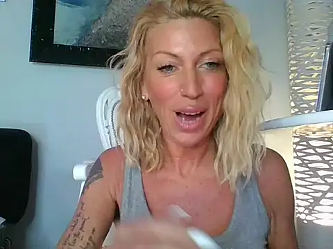 Weloveblue online show from 11/26/25, 12:39