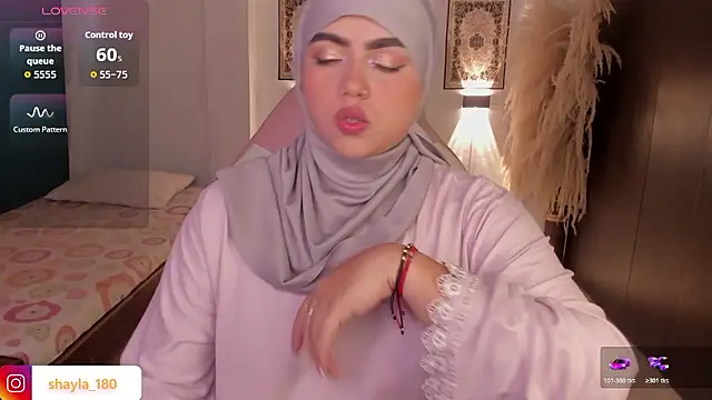 shayla 18 online show from 01/16/26, 09:41