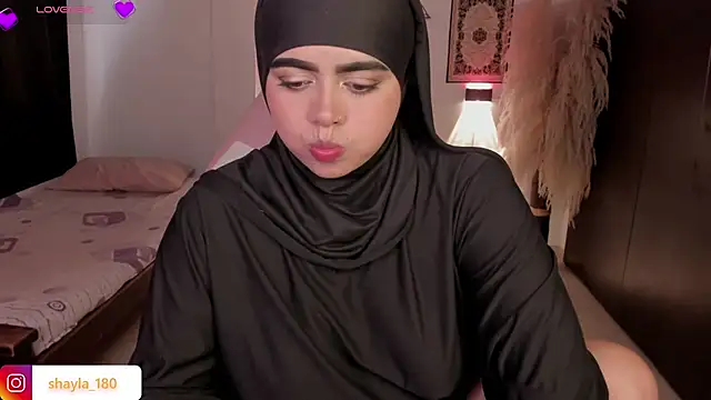 shayla 18 online show from 02/24/26, 09:46