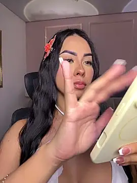 Snapshot of Miss_blue69 chatting on 07/16/26, 01:44 Miss blue69 online show from 07/16/26, 01:44