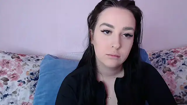 Snapshot of vitalina_freedom chatting on 02/24/25, 12:05 vitalina freedom online show from 02/24/25, 12:05