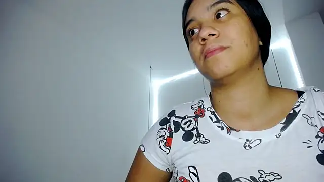 tiffany  pink online show from 02/26/25, 07:49