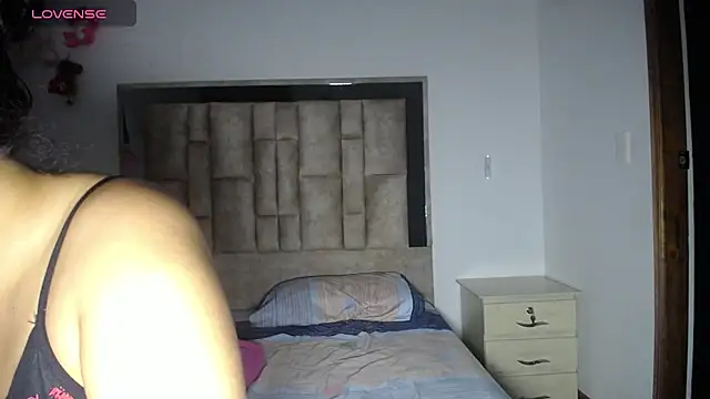 tiffany  pink online show from 01/12/26, 11:54