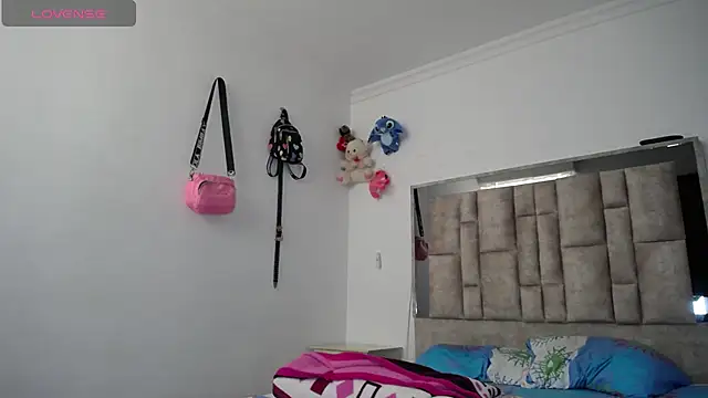 tiffany  pink online show from 04/22/26, 08:10