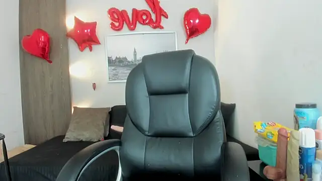 Cheryl JONES online show from 02/21/26, 09:32