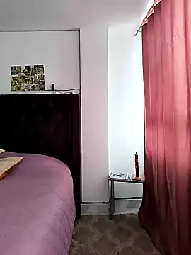 Snapshot of Fleurmeyer79 chatting on 12/21/24, 01:32 Fleurmeyer79 online show from 12/21/24, 01:32