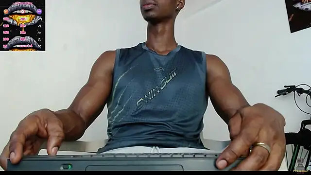 Snapshot of drake_brwon_23 chatting on 02/03/25, 07:42 drake brwon 23 online show from 02/03/25, 07:42