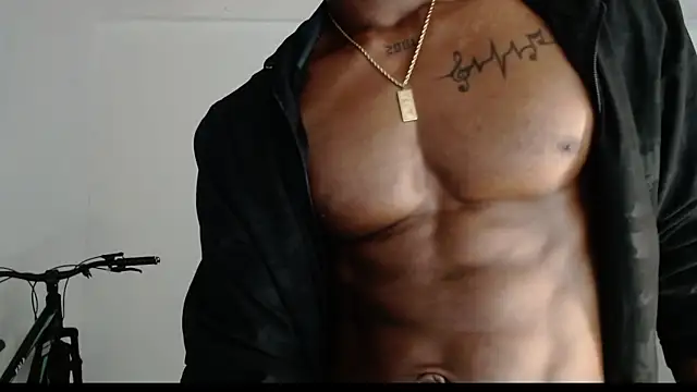 Snapshot of drake_brwon_23 chatting on 05/24/26, 06:02 drake brwon 23 online show from 05/24/26, 06:02